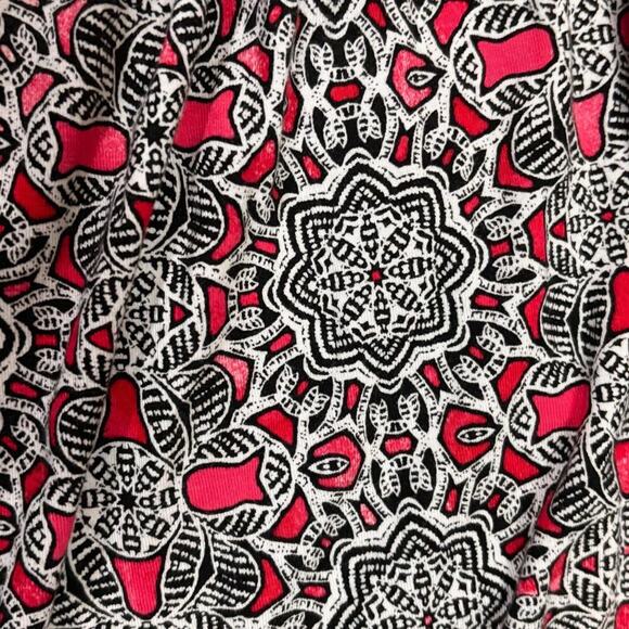 Dana Buchman Pink/Black Mandala Patterned Bodycon Dress V-Neck - Picture 4 of 6